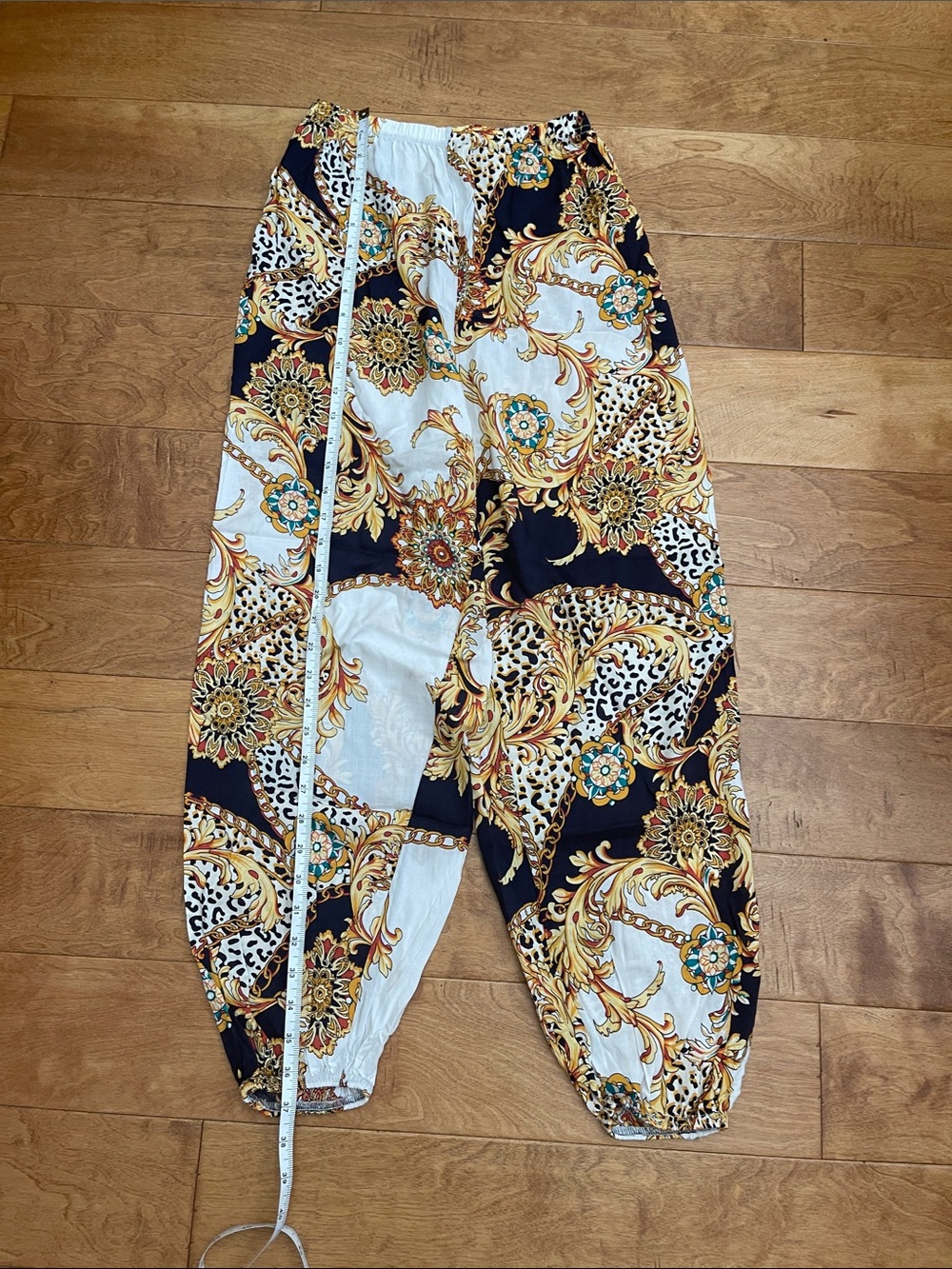 NWOT Baroque Print Harem Pants in Black, White & Gold